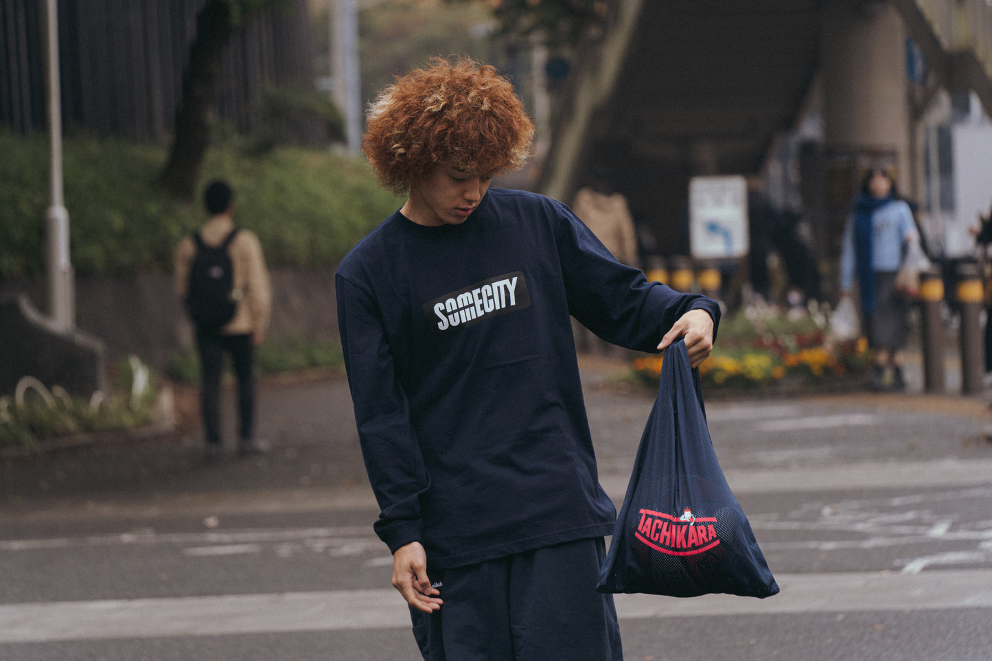 Logo Long Tee -PICK UP PLAYGROUND- (navy)