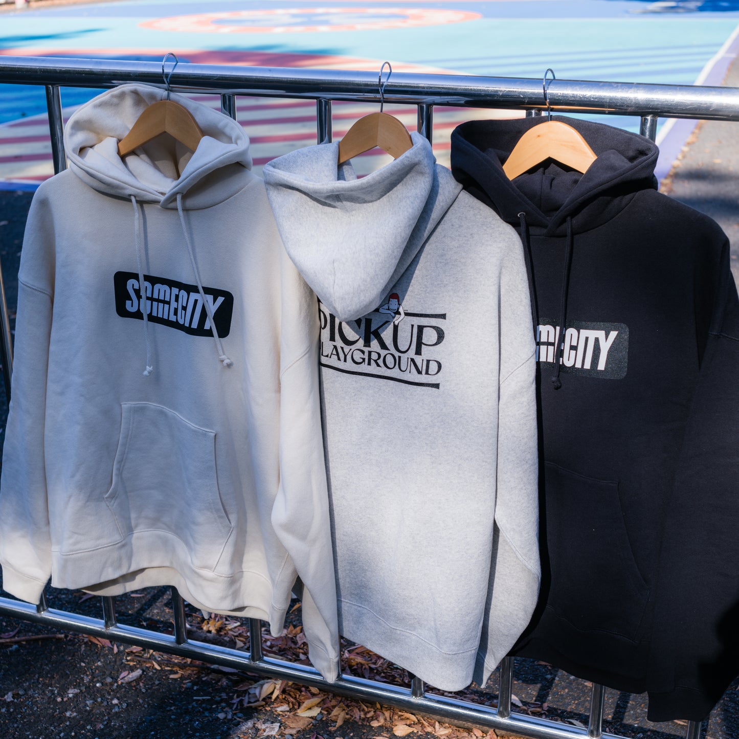 Logo Sweat Hoodie -PICK UP PLAYGROUND- (natural)