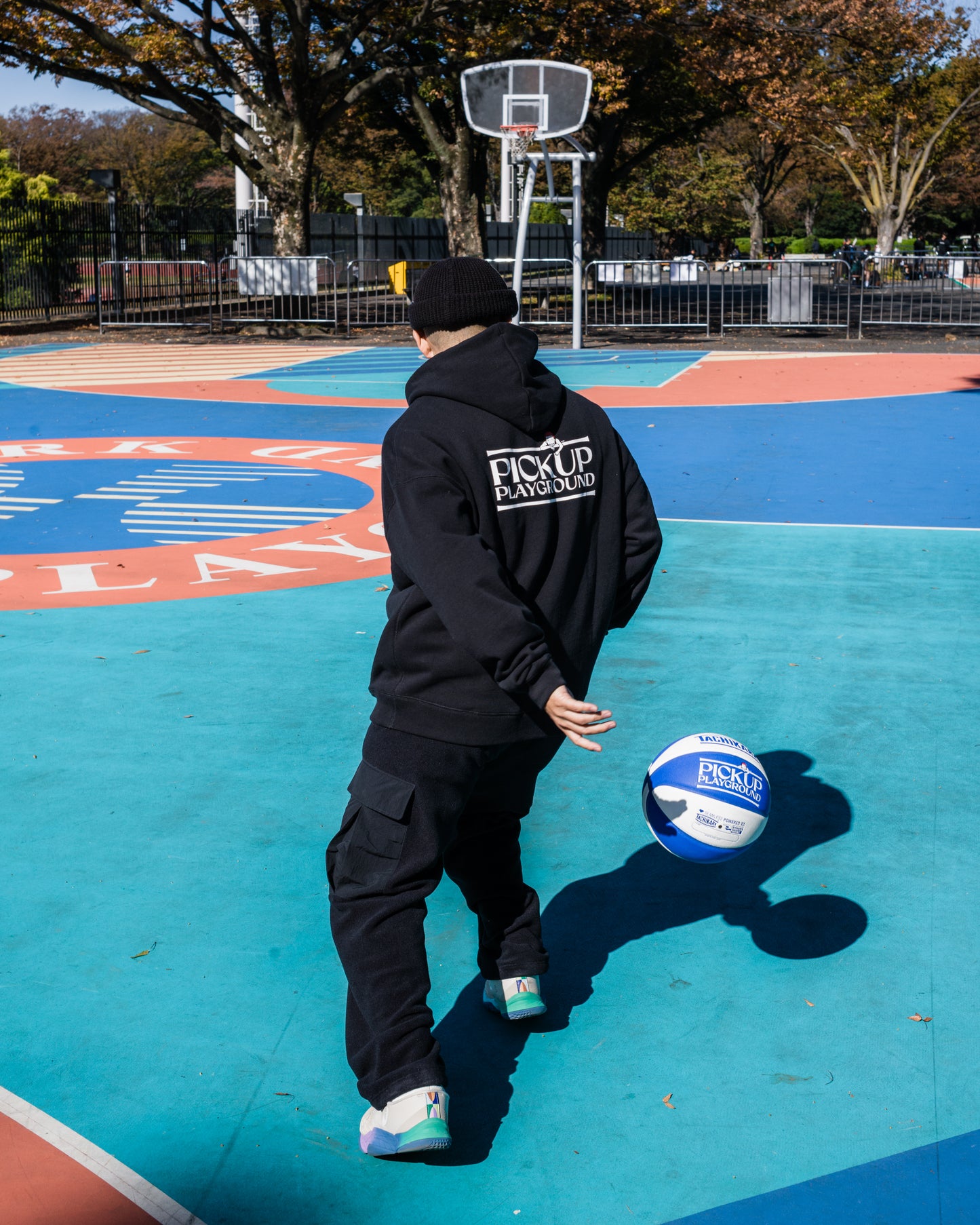 Logo Sweat Hoodie -PICK UP PLAYGROUND- (black)
