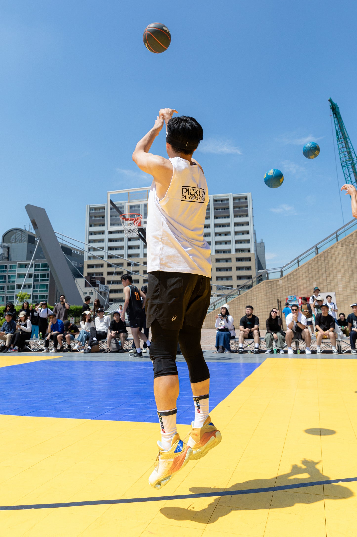 Logo Tank Top -PICK UP PLAYGROUND- (white)